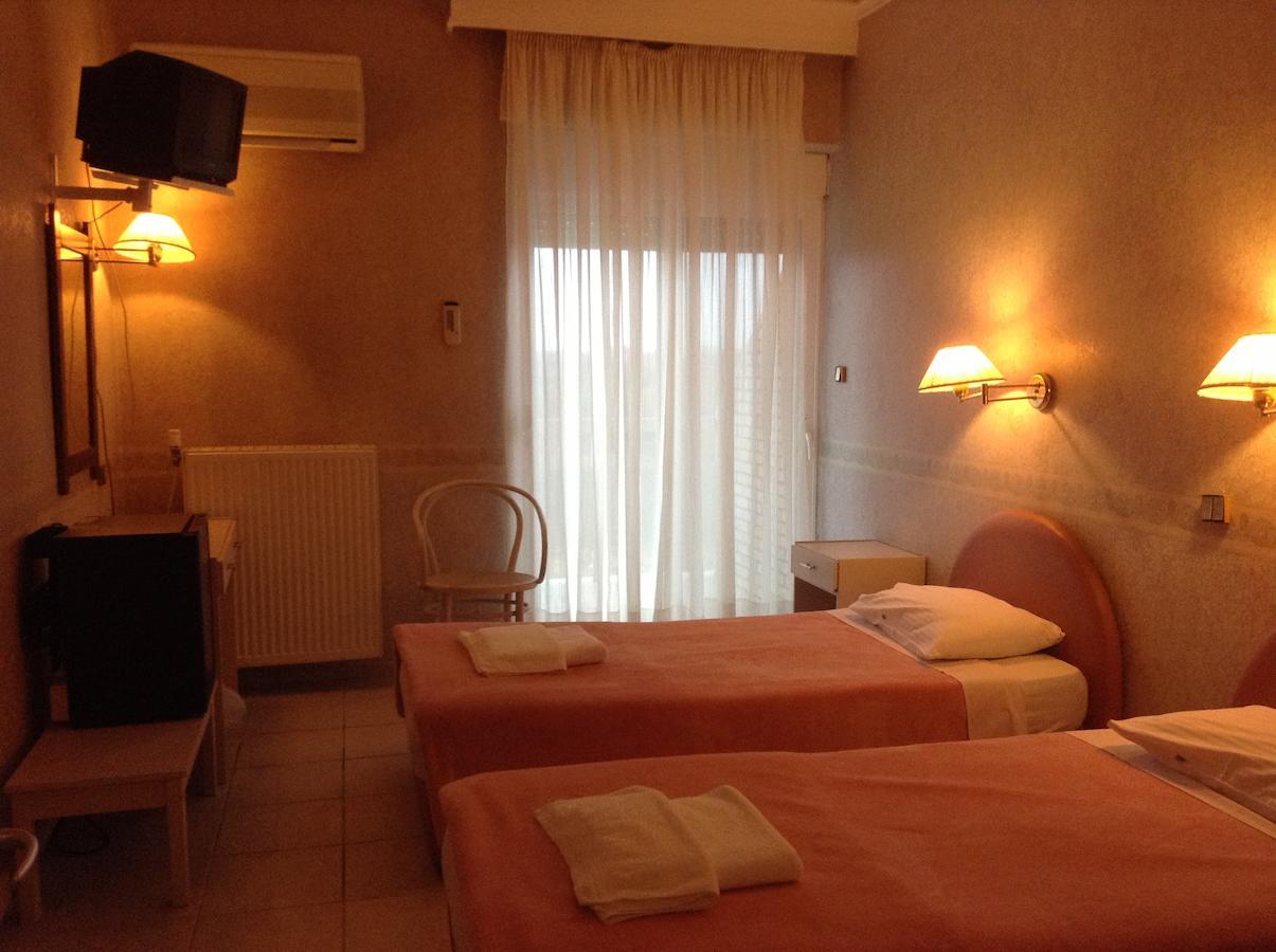 Plotini Hotel Dhidhimotikhon Zimmer foto